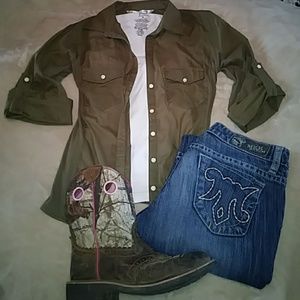 Army green button up 3/4 sleeves